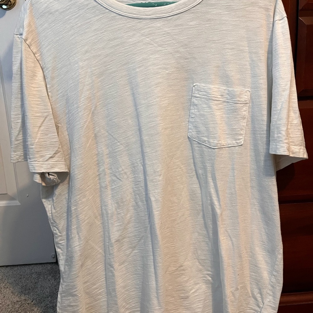 Plain White Men’s Crewneck Pocket T-Shirt - Size XLarge